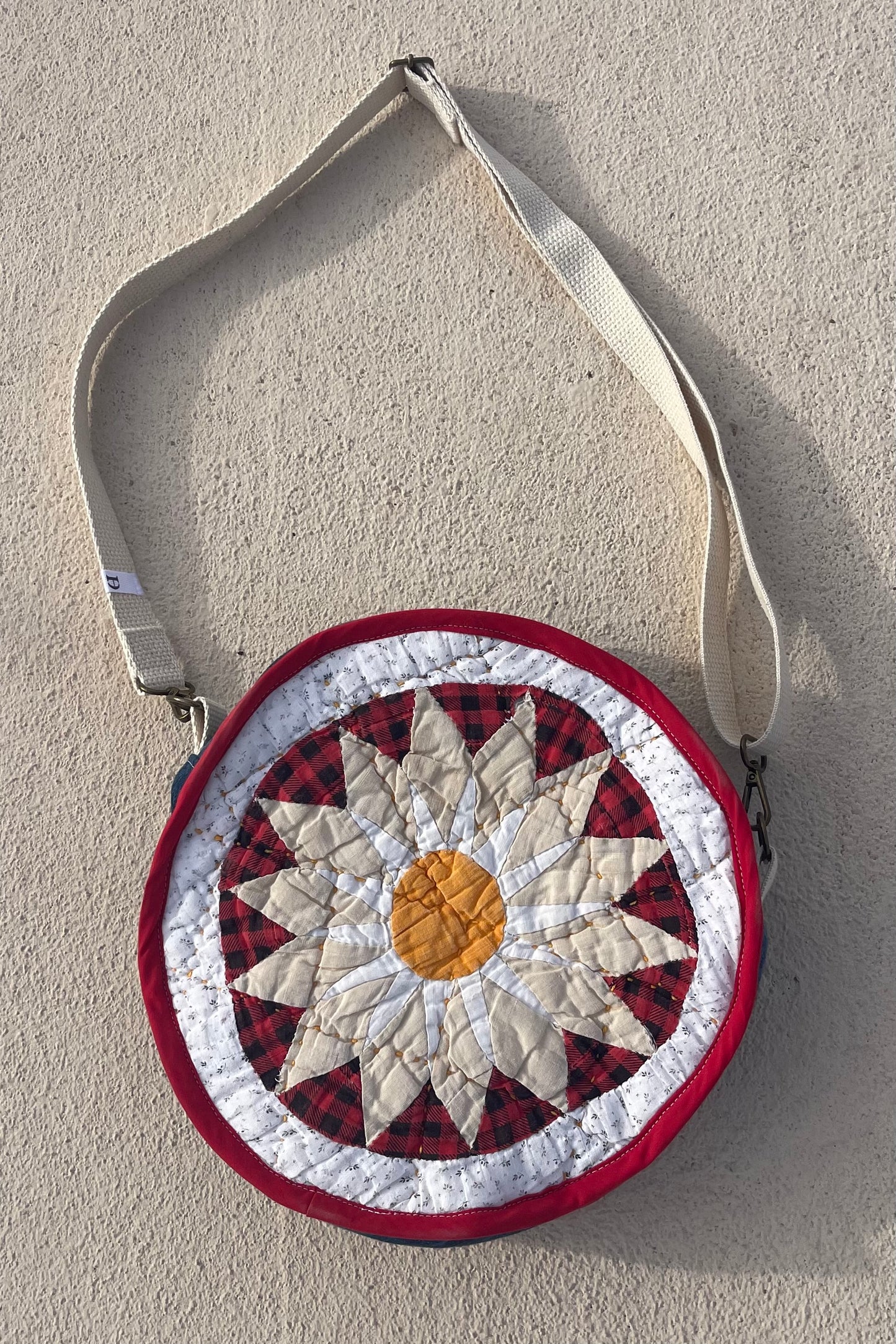 Quilted circle bag