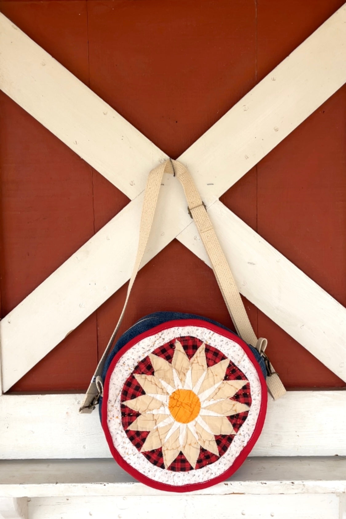 Quilted circle bag